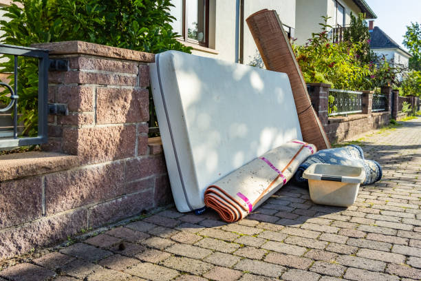 Best Hot Tub Removal  in Dalton, OH